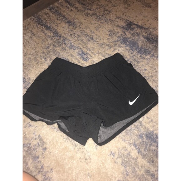 Nike reversible shorts - Picture 1 of 4